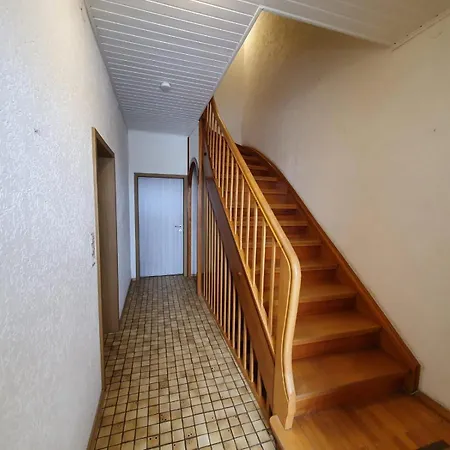 Apartamento Monteurhaus - 6 , 2 Baeder, Terrasse Glees