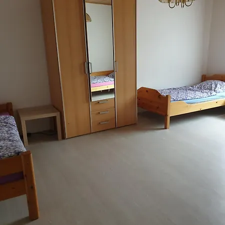 Apartamento Monteurhaus - 6 , 2 Baeder, Terrasse